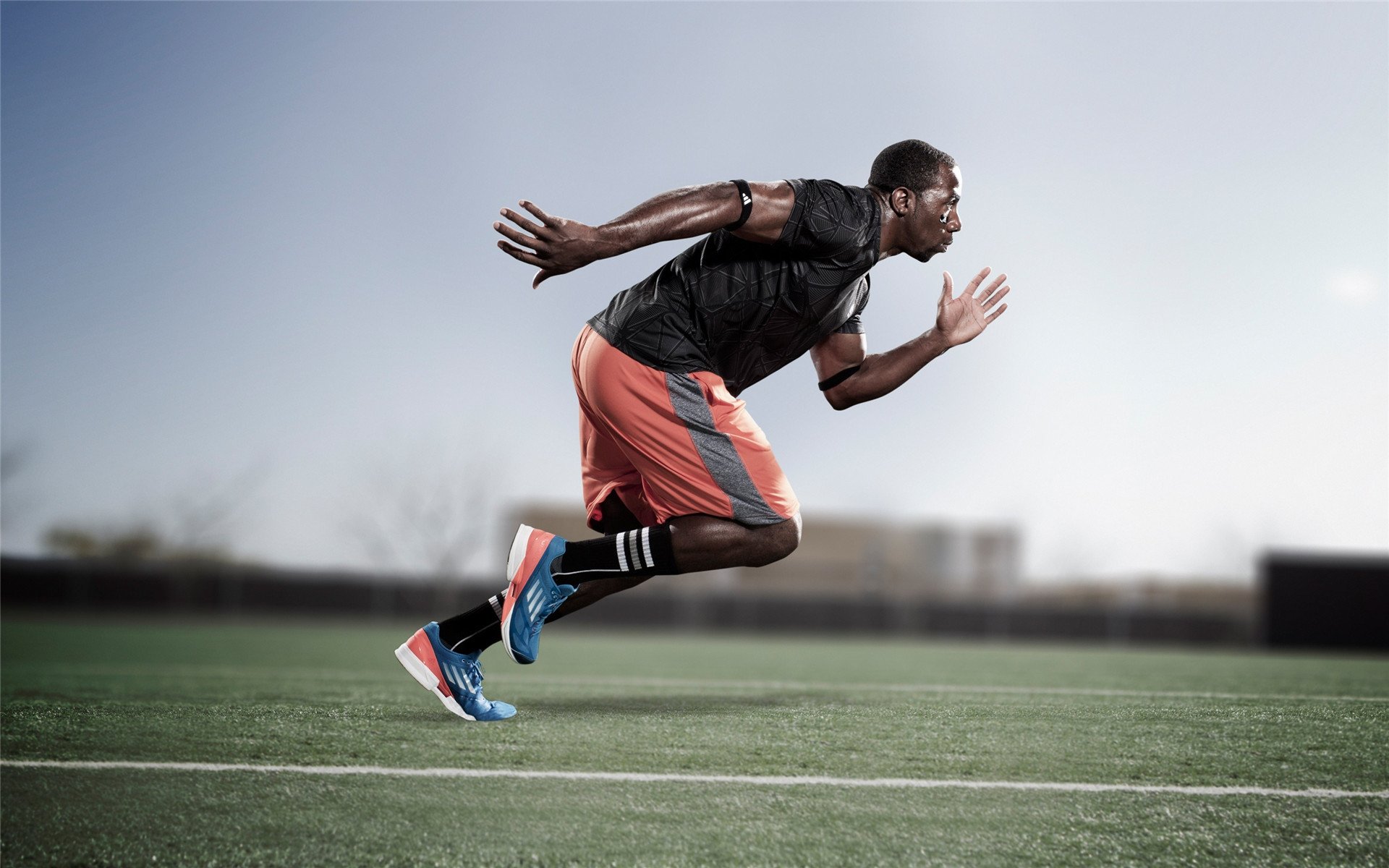 篮球赛事直播技术升级提升观赛体验，篮球比赛现场直播节目